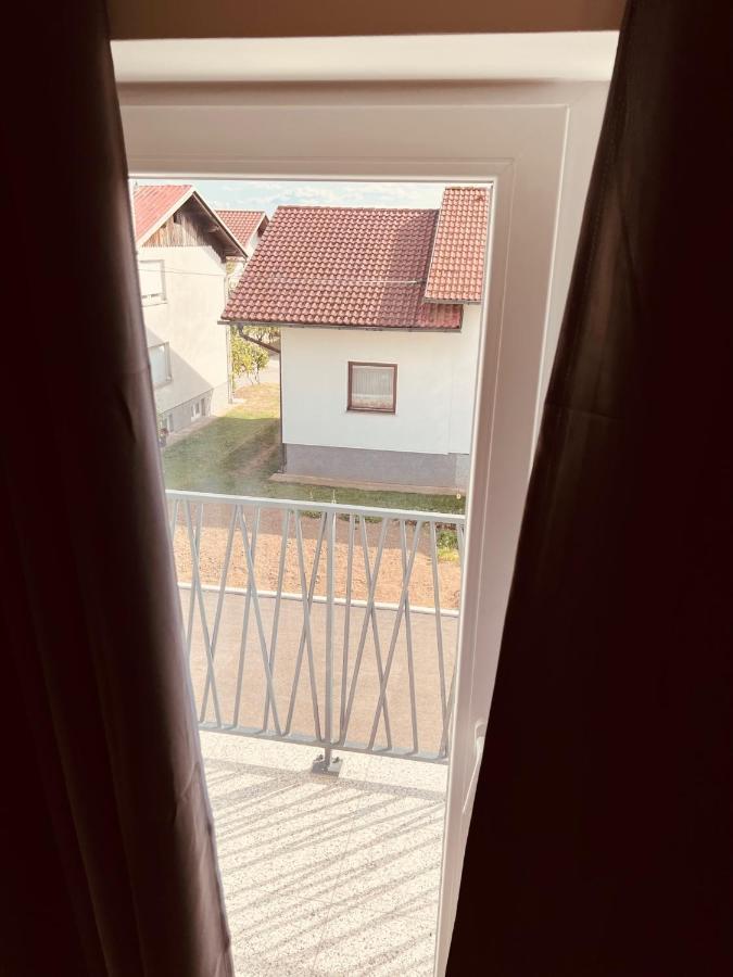 Pjagodic Hotel Cerklje - 5Min To Airport Cerklje na Gorenjskem Bagian luar foto