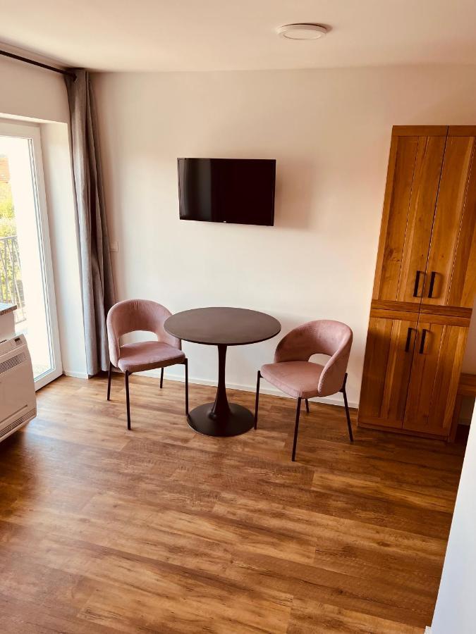 Pjagodic Hotel Cerklje - 5Min To Airport Cerklje na Gorenjskem Bagian luar foto