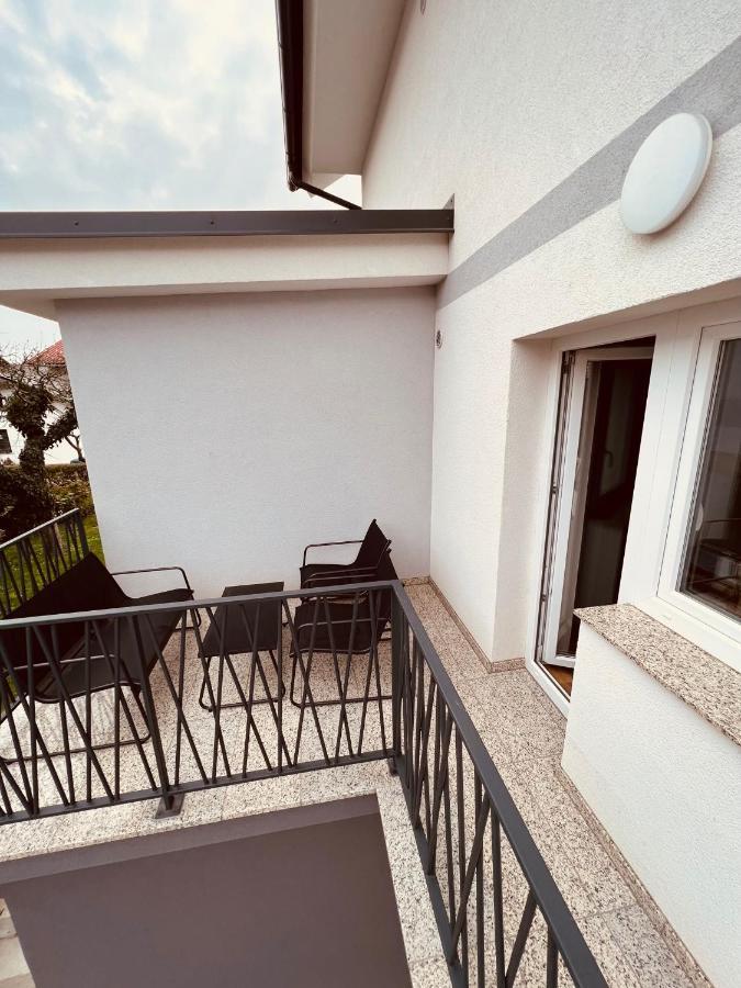 Pjagodic Hotel Cerklje - 5Min To Airport Cerklje na Gorenjskem Bagian luar foto