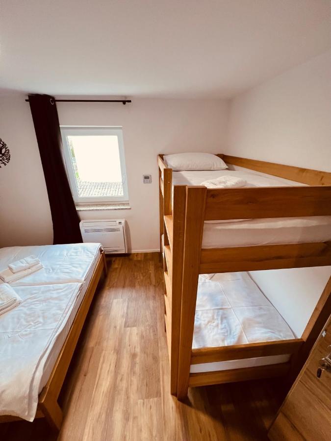 Pjagodic Hotel Cerklje - 5Min To Airport Cerklje na Gorenjskem Bagian luar foto