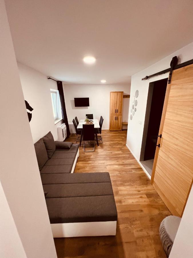 Pjagodic Hotel Cerklje - 5Min To Airport Cerklje na Gorenjskem Bagian luar foto