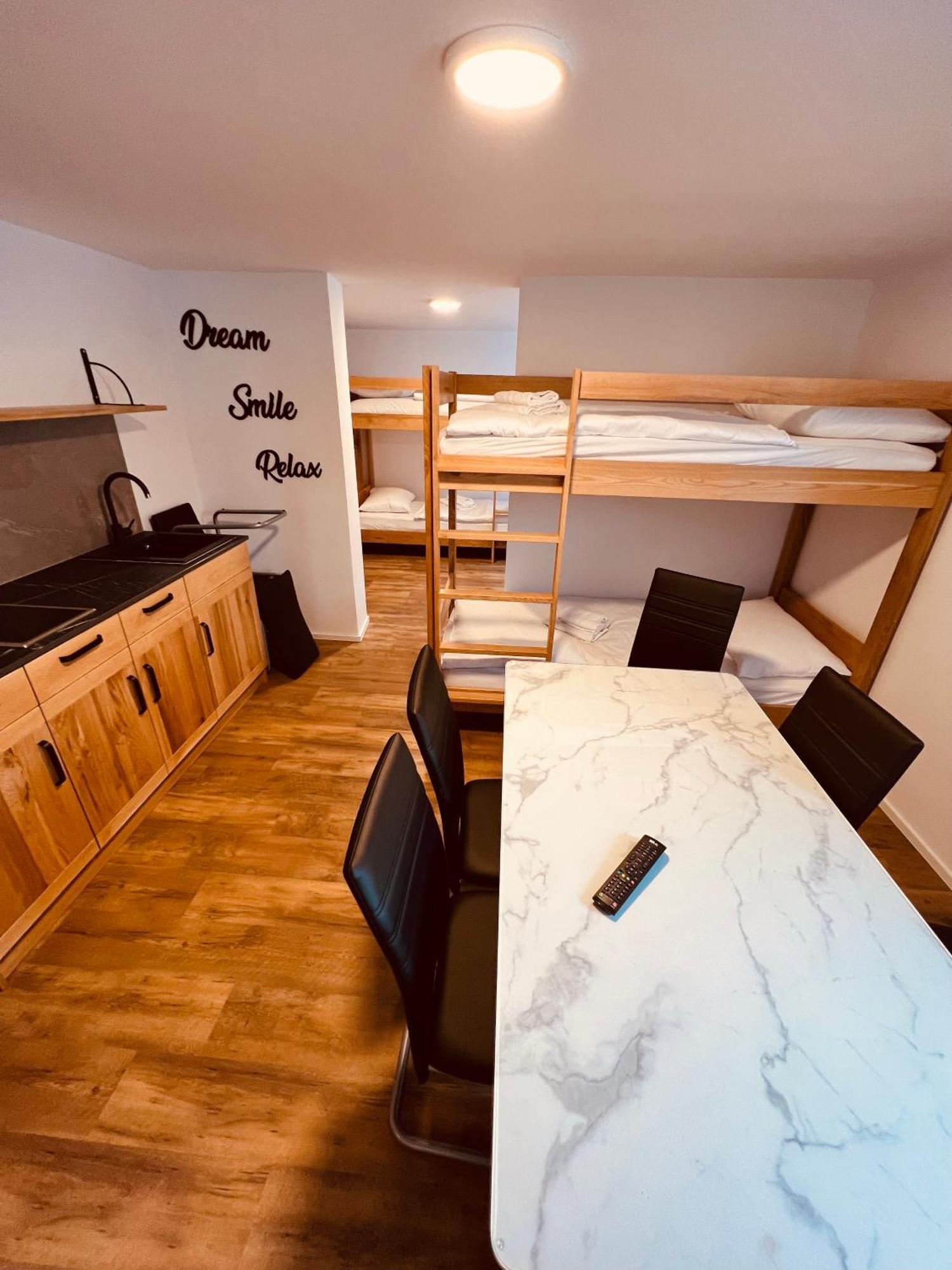 Pjagodic Hotel Cerklje - 5Min To Airport Cerklje na Gorenjskem Bagian luar foto